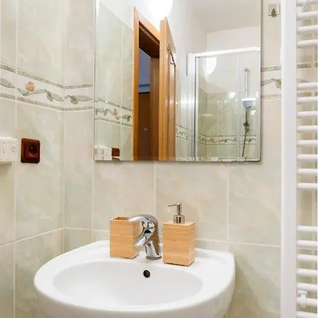 Iris 2 Poděbrady